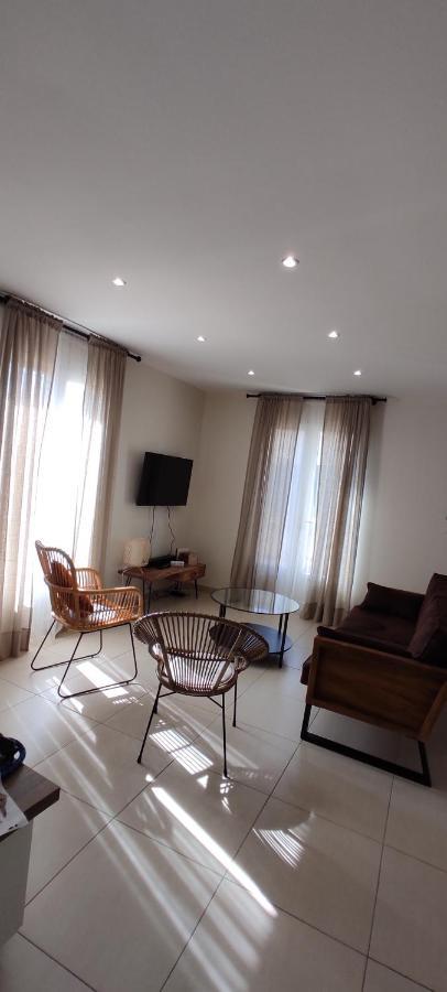 Villa Bellevue ซิญองส์-ลาเกสกาด ภายนอก รูปภาพ